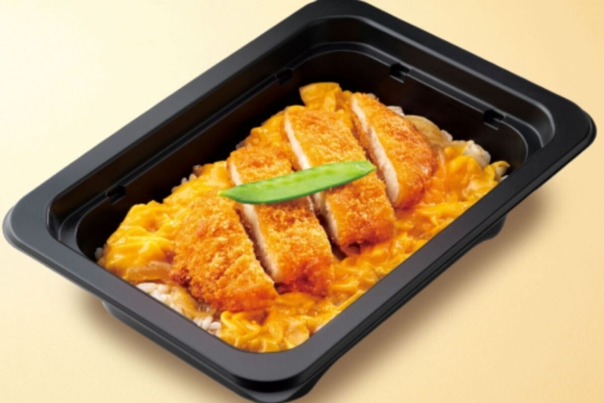 30만 식 팔린 냉동 도시락, 돈가스 덮밥으로 확대…일본 이온 17곳서 9월 선행 판매